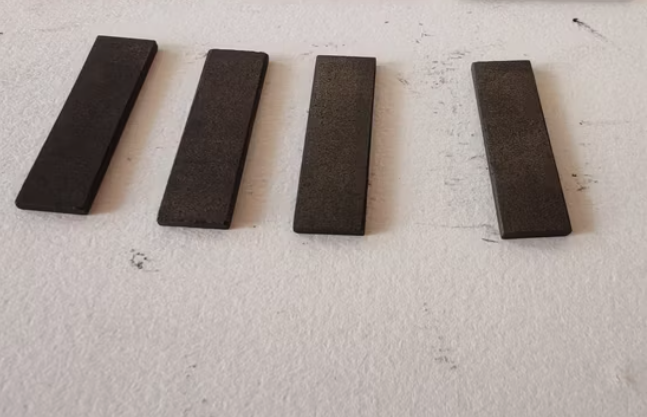 GRAPHITE TẨM ĐỒNG CHỊU MÀI MÒN: BẠC TRƯỢT, PHỚT LÀM KÍN, ĐIỆN CỰC DẪN ĐIỆN CAO